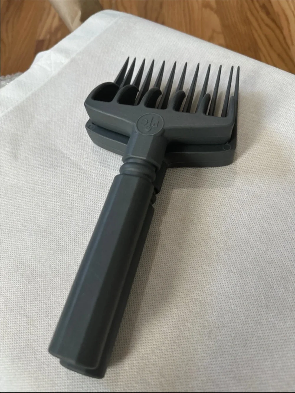 Pampered Chef Quick Shed Meat Forks